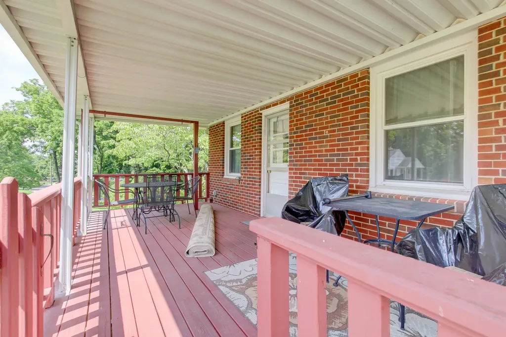 2302 Old Ashland City Road Clarksville TN 37043