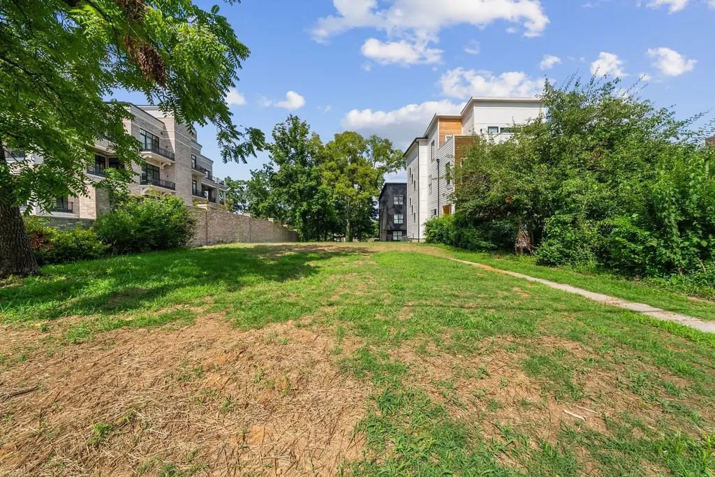 122 Woodmont Boulevard Nashville TN 37205
