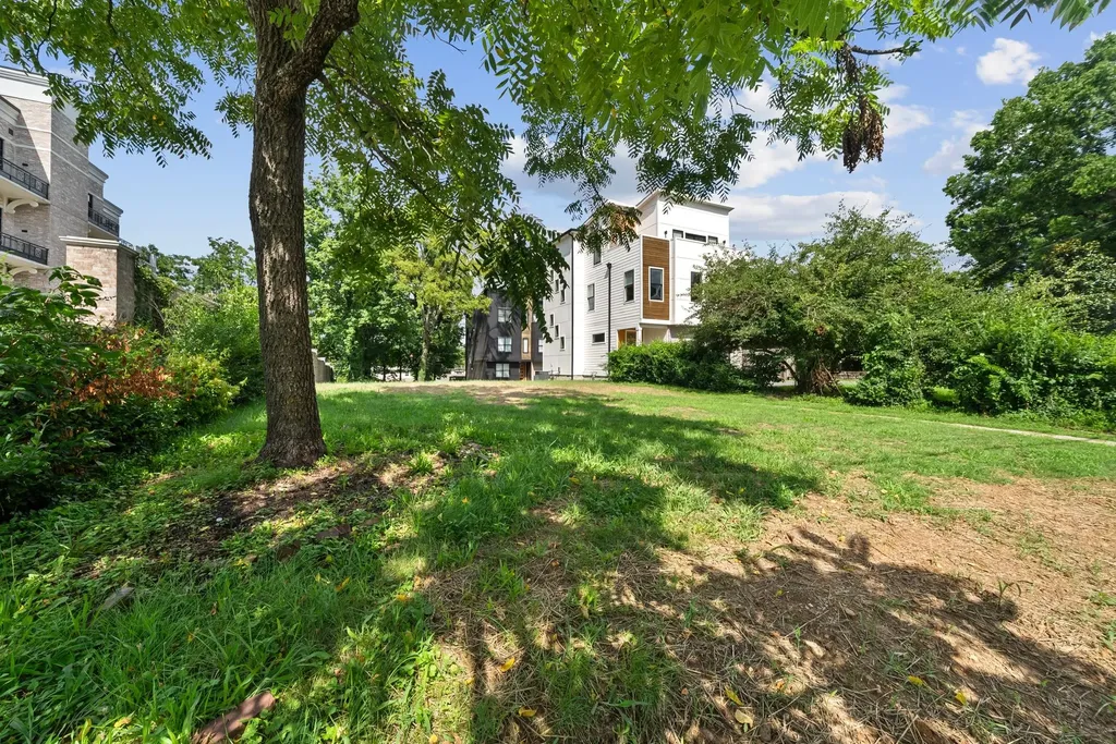 122 Woodmont Boulevard Nashville TN 37205