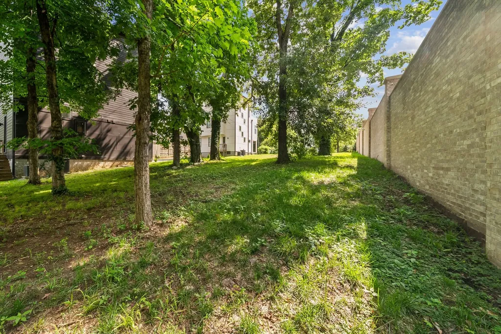 122 Woodmont Boulevard Nashville TN 37205