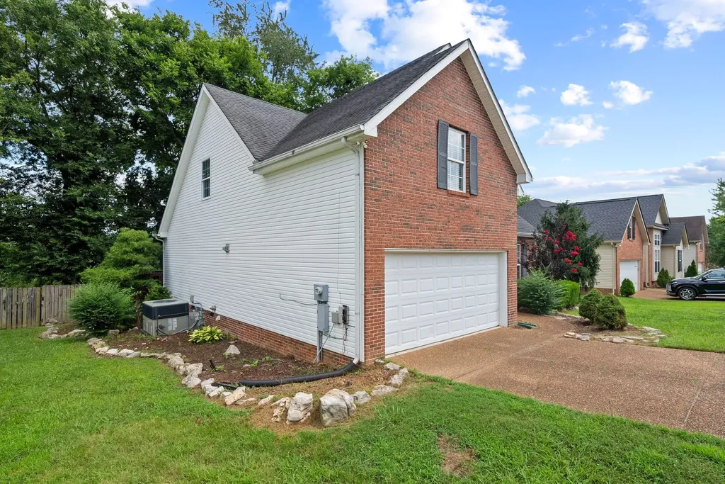 2608 Matchstick Place Spring Hill TN 37174