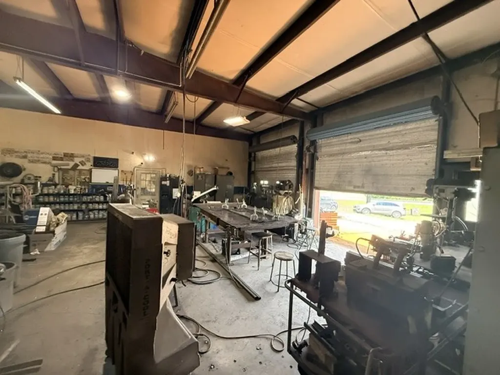 9743 Highway 46 Bon Aqua TN 37025