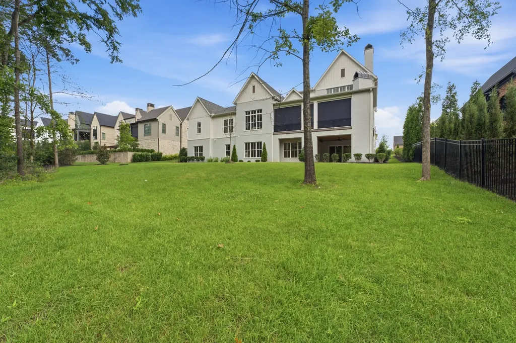 8876 Edgecomb Drive College Grove TN 37046