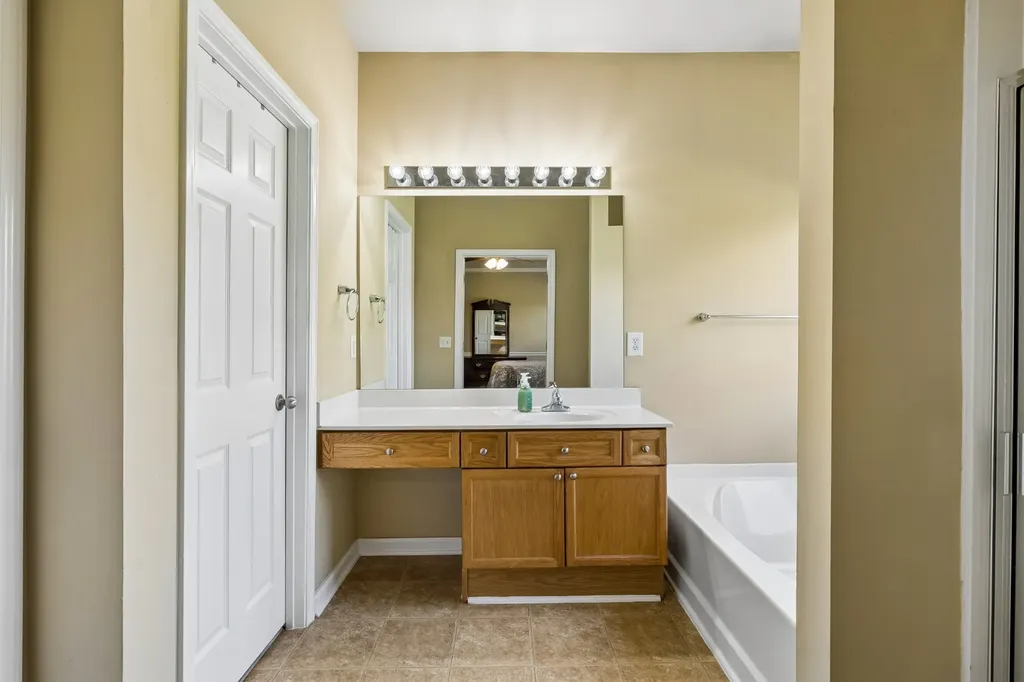 1008 Riverspring Drive Nashville TN 37221