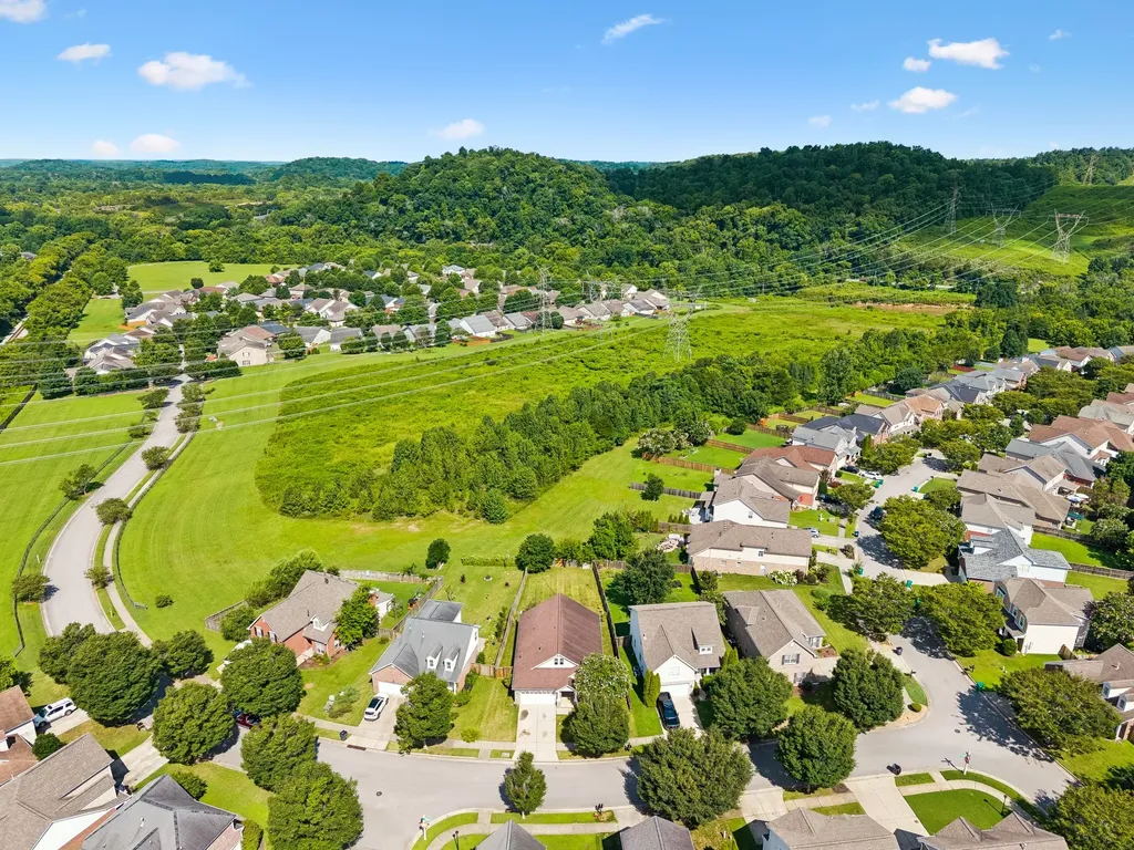 1008 Riverspring Drive Nashville TN 37221
