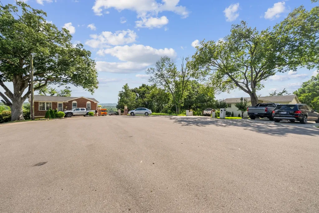 6537 Mercomatic Court Nashville TN 37209
