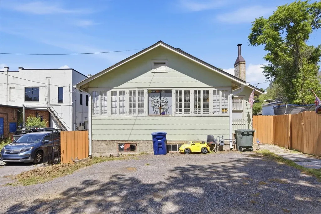 11 W Brow Terrace Chattanooga TN 37411