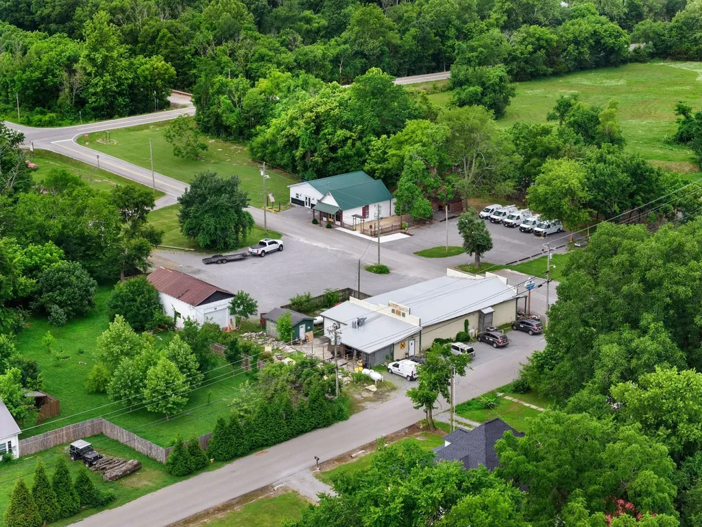 7011 Main Street Christiana TN 37037