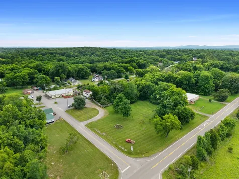 7011 Main Street Christiana TN 37037