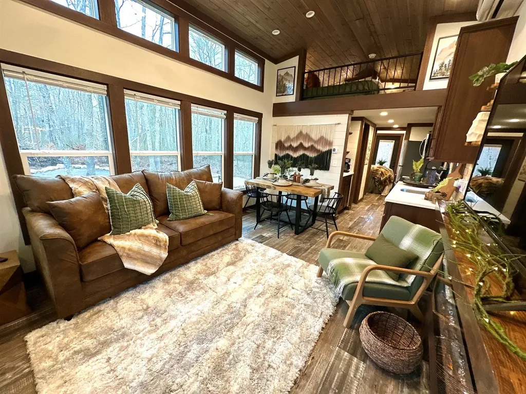 32 Mossy Rock Lane Monteagle TN 37356