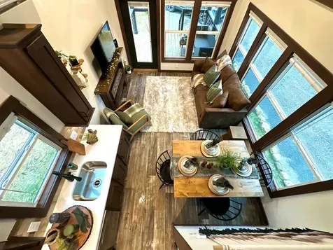 32 Mossy Rock Lane Monteagle TN 37356
