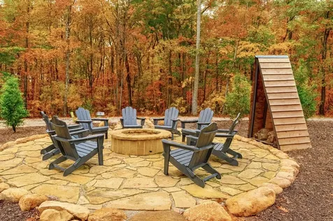 32 Mossy Rock Lane Monteagle TN 37356