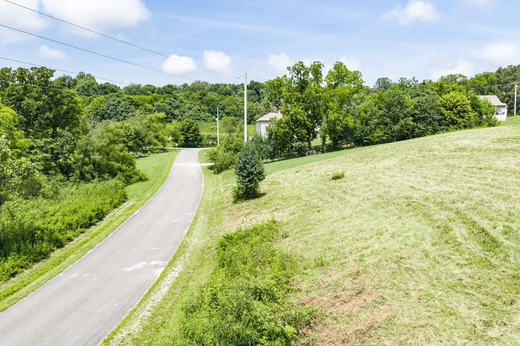 612 Thompson Creek Lane Cookeville TN 38506
