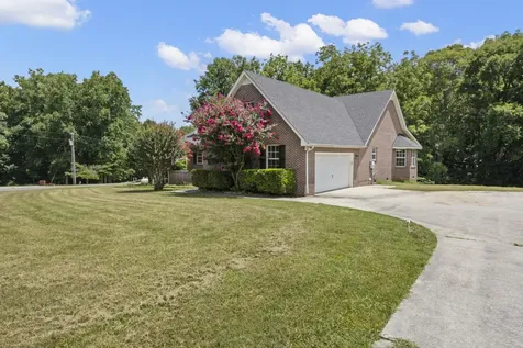 52 Wright Place Estill Springs TN 37330