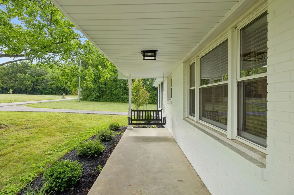 174 Young Road Lebanon TN 37090