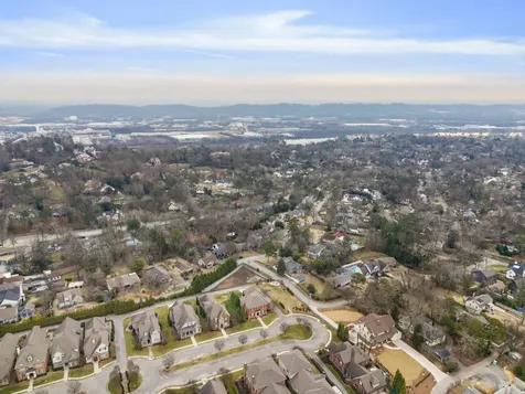 1227 Duane Road Chattanooga TN 37405