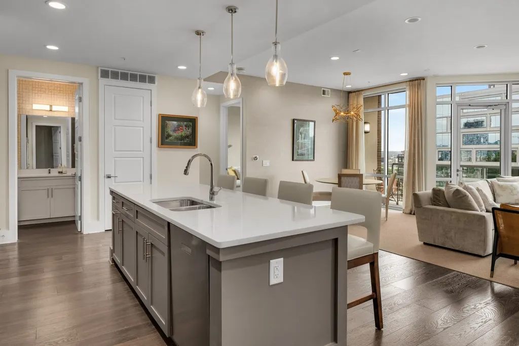 20 Rutledge Street Nashville TN 37210