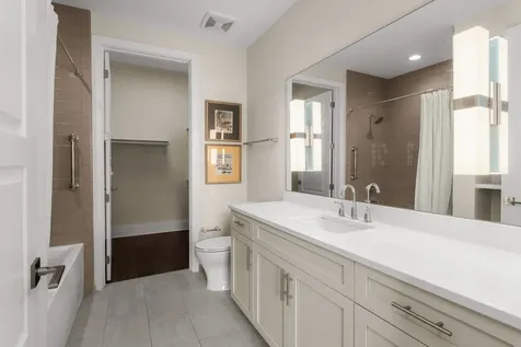 20 Rutledge Street Nashville TN 37210