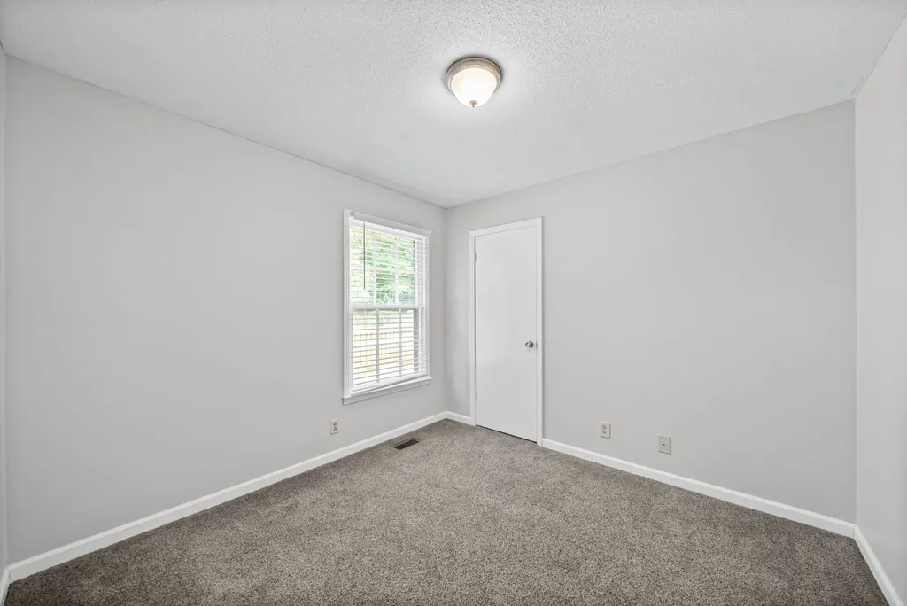 541 Donna Drive Clarksville TN 37042