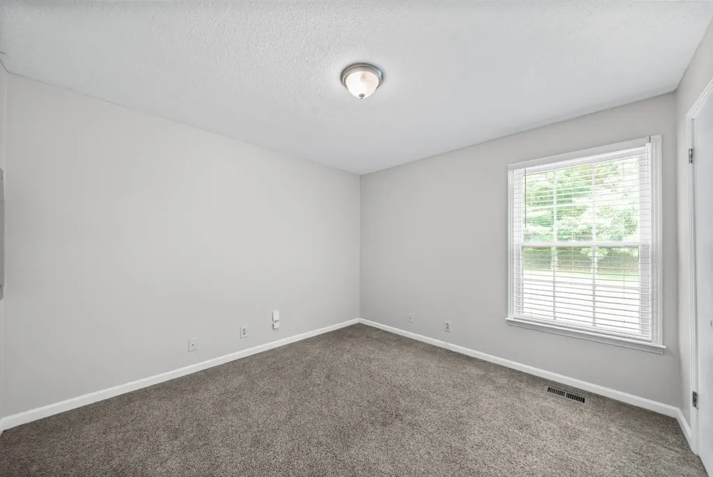541 Donna Drive Clarksville TN 37042