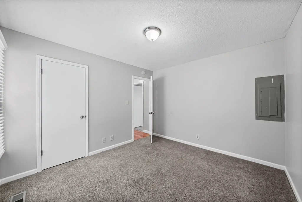 541 Donna Drive Clarksville TN 37042