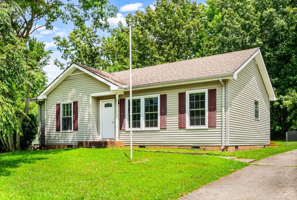 541 Donna Drive Clarksville TN 37042