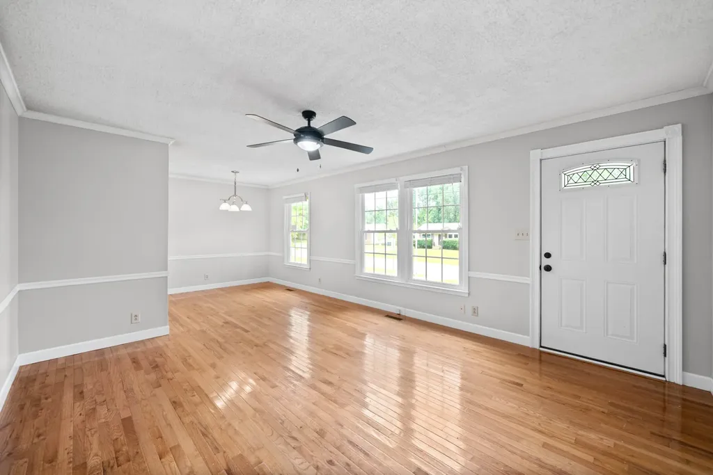 541 Donna Drive Clarksville TN 37042