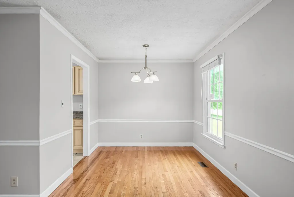 541 Donna Drive Clarksville TN 37042