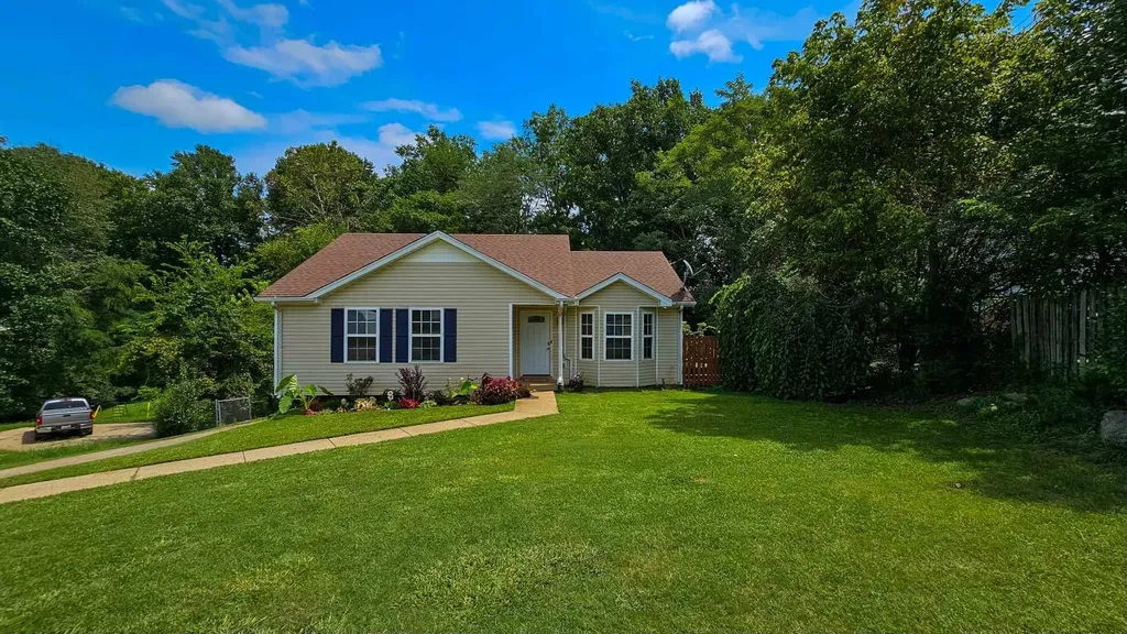 578 Somerset Lane Clarksville TN 37042