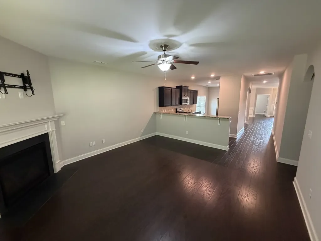 285 Black Thorn Lane Gallatin TN 37066