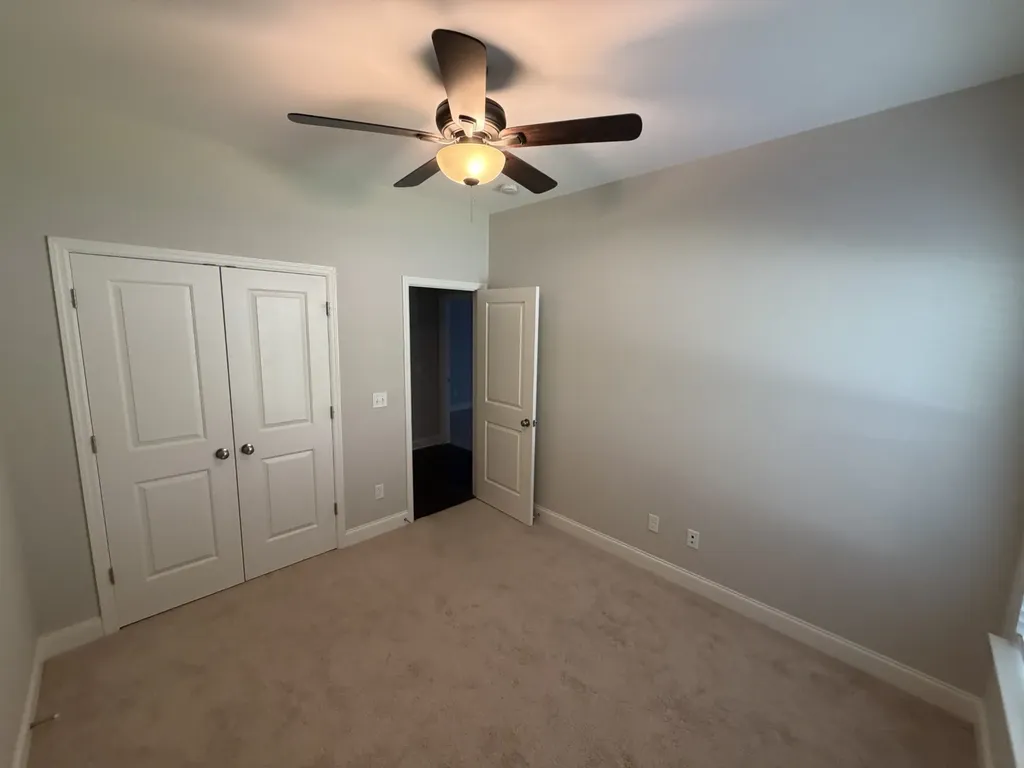 285 Black Thorn Lane Gallatin TN 37066