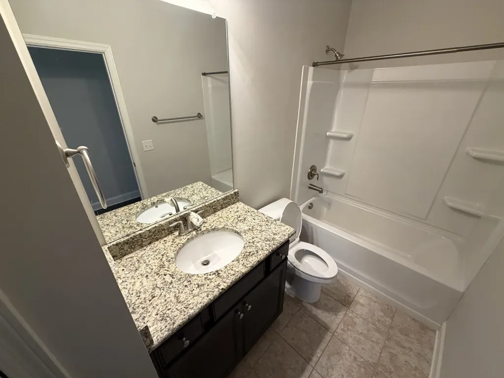 285 Black Thorn Lane Gallatin TN 37066