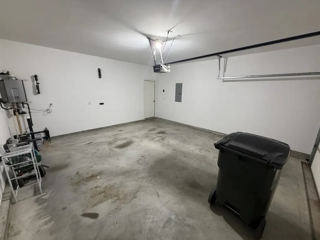 285 Black Thorn Lane Gallatin TN 37066