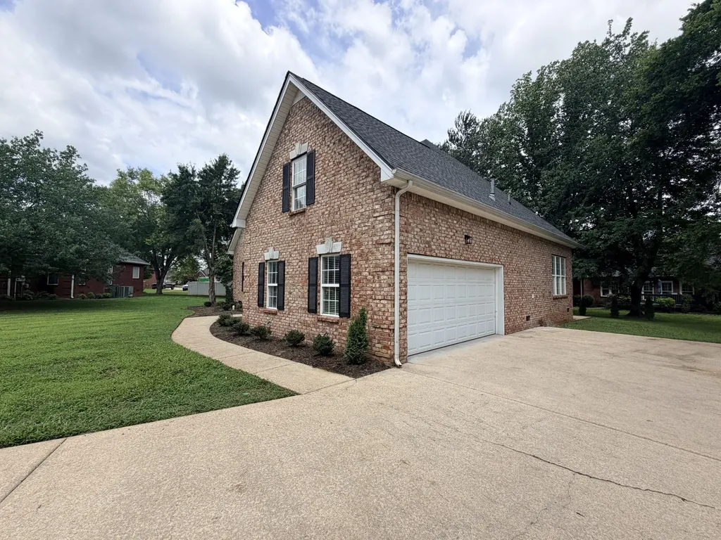 1005 Ithaca Street Murfreesboro TN 37130