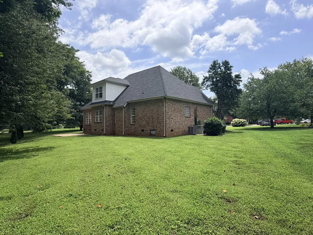 1005 Ithaca Street Murfreesboro TN 37130