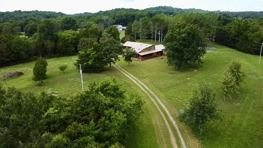5340 Lunns Store Road Chapel Hill TN 37034