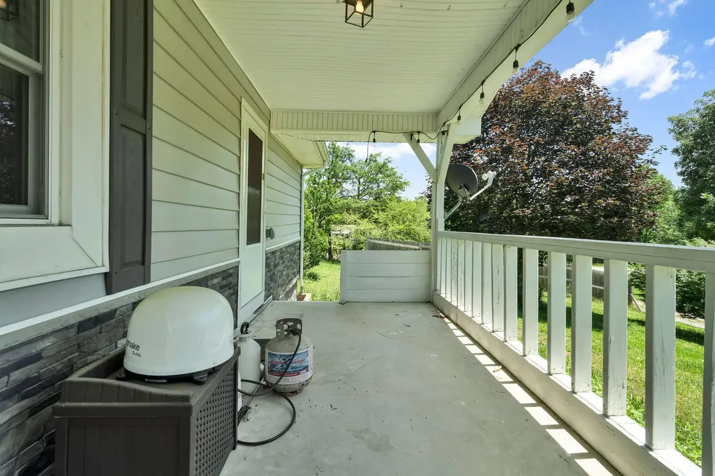 10780 Highway 68 Grandview TN 37337