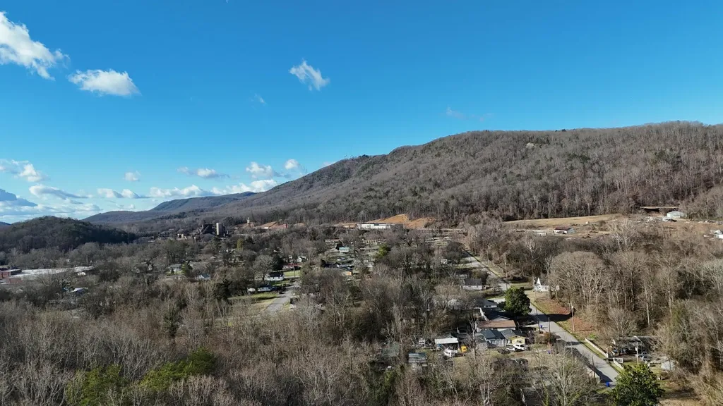 822 W Bates Street Rockwood TN 37854