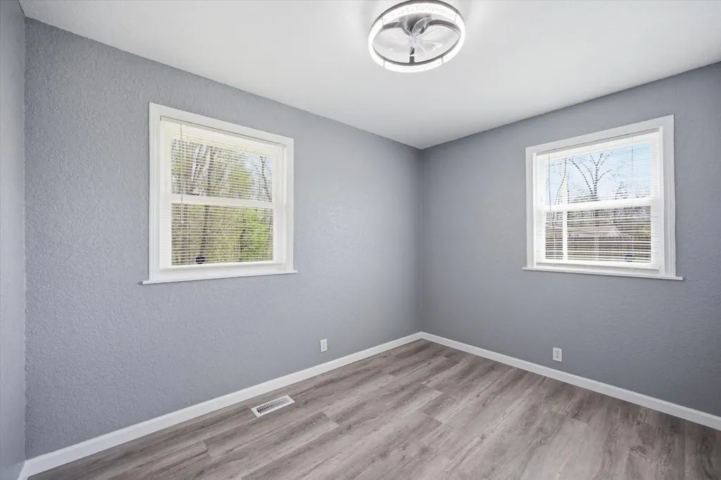 11328 Highway 150 Sequatchie TN 37374