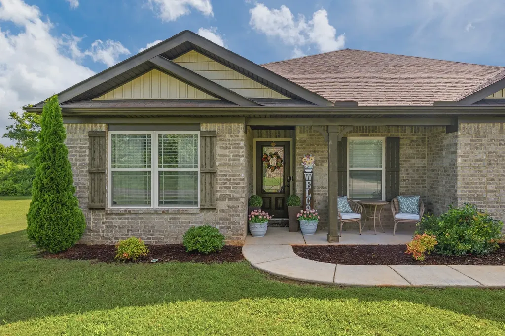 14 Dewitt Drive Fayetteville TN 37334