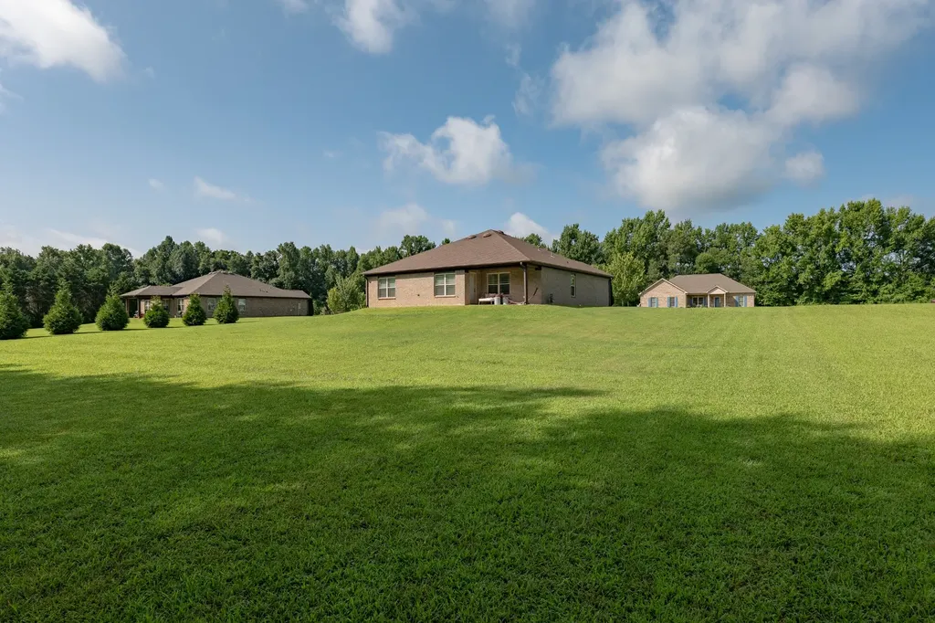 14 Dewitt Drive Fayetteville TN 37334