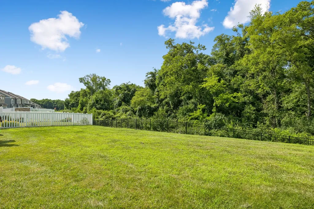 1420 Carderock Springs Drive Gallatin TN 37066