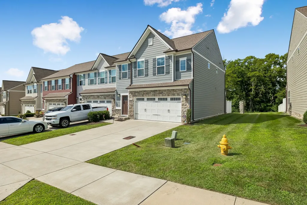 1420 Carderock Springs Drive Gallatin TN 37066