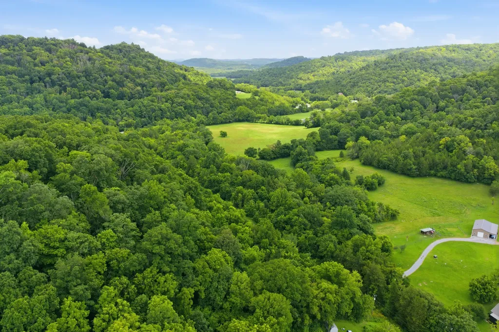 5023 Burt Burgen Road Bradyville TN 37026