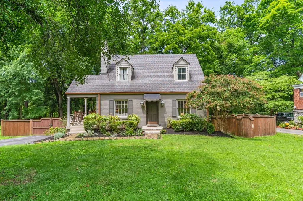 130 Spring Valley Road Nashville TN 37214