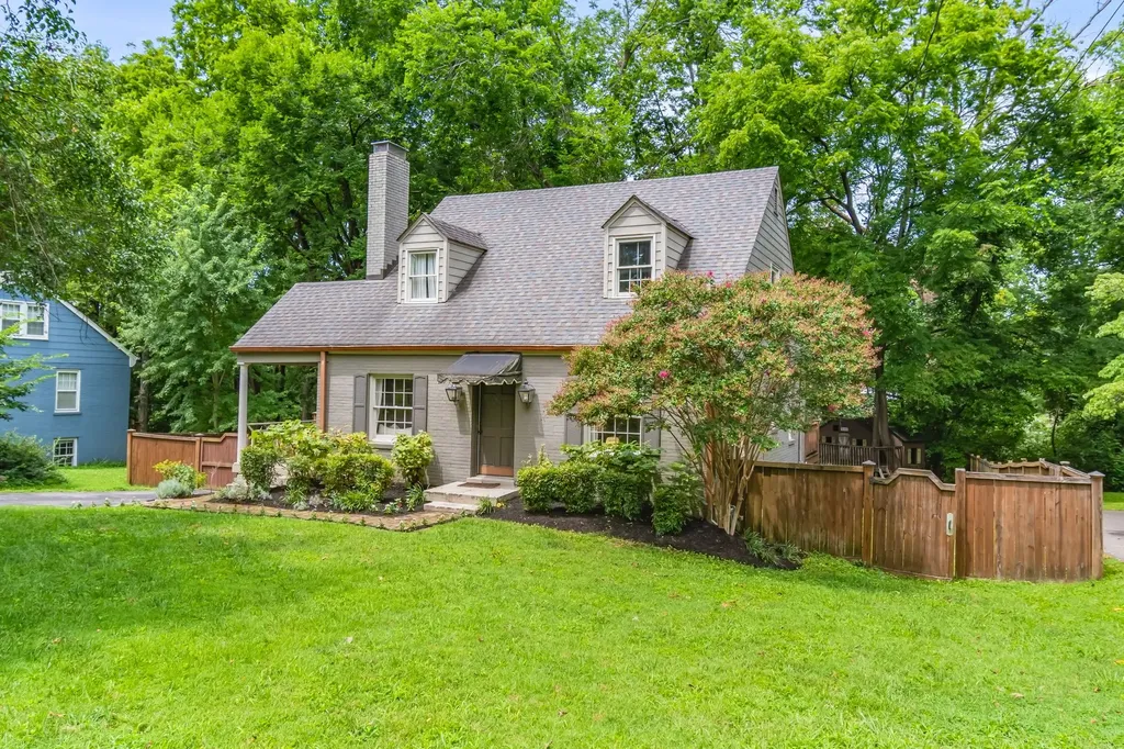 130 Spring Valley Road Nashville TN 37214