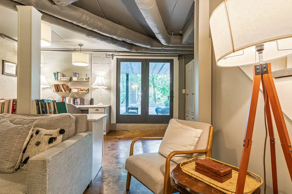130 Spring Valley Road Nashville TN 37214