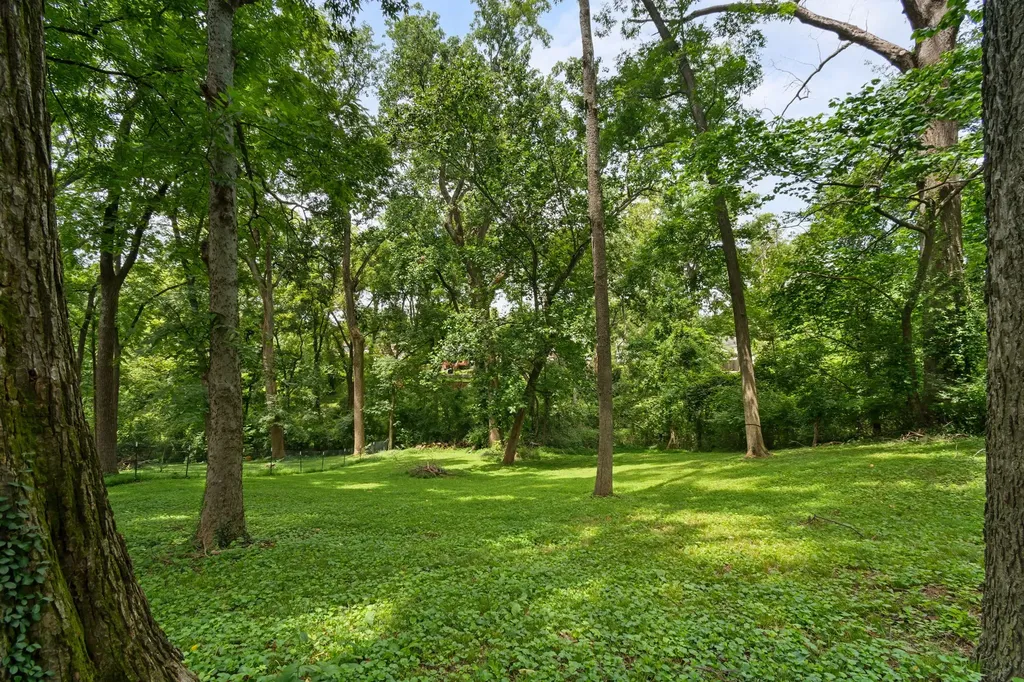 130 Spring Valley Road Nashville TN 37214