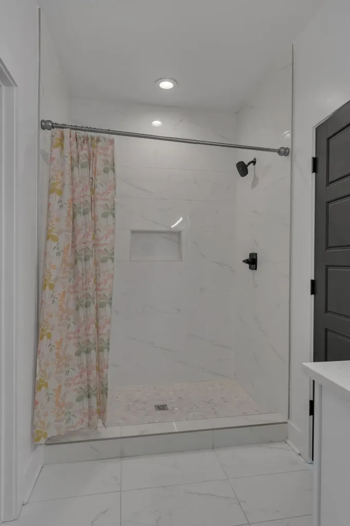 520 Weakley Avenue Nashville TN 37207