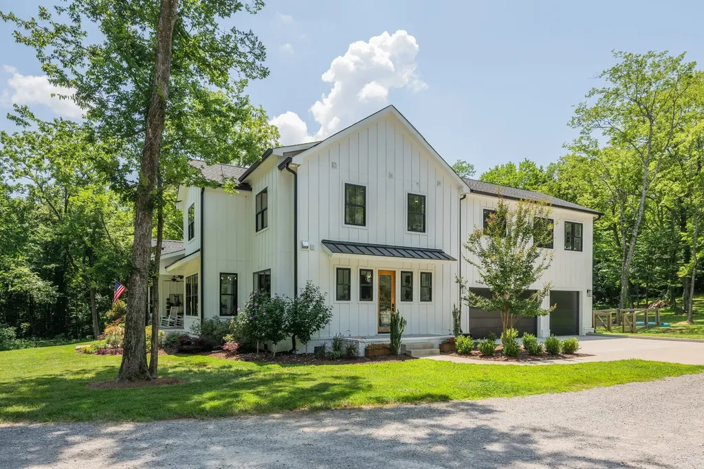 1838 Rock Springs Road Columbia TN 38401